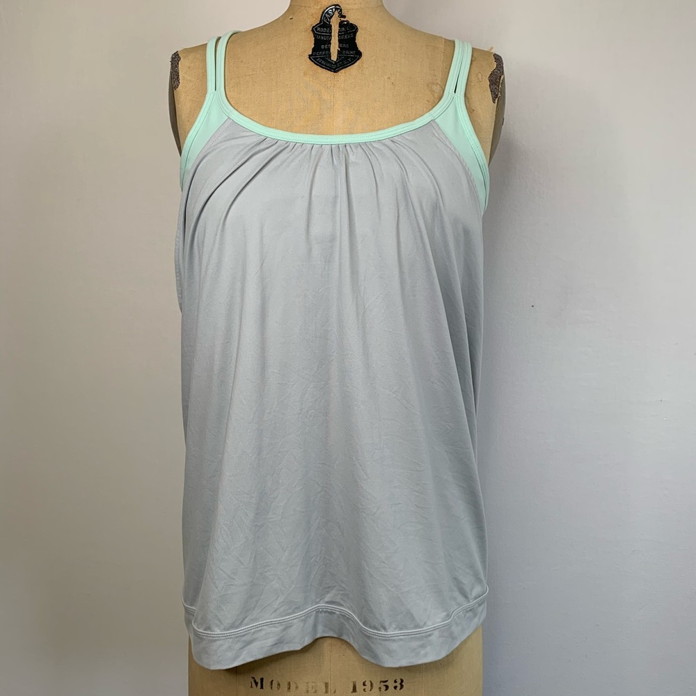 Athleta 2in1 athletic tank. XL